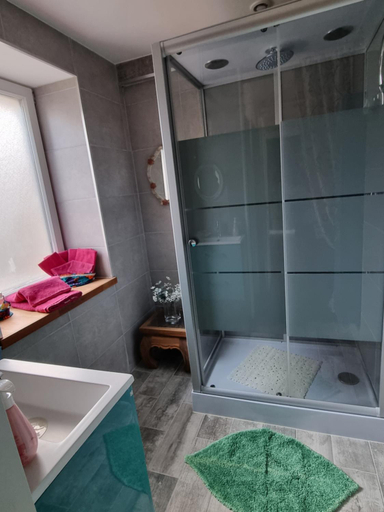 Bathroom 3, Breizh & Breakfast, Finistère