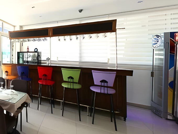 Others 3, Ufuk Otel, Çeşme