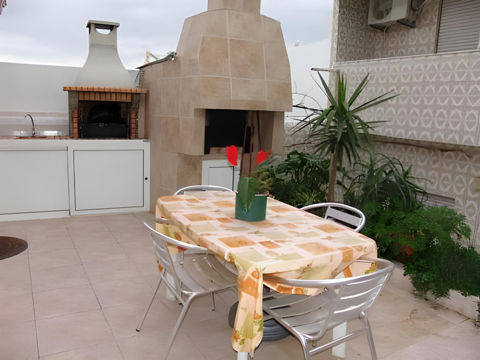Others 3, Casa Sousa, Lagos