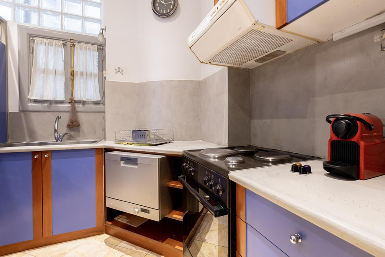 Others 4, Ideal 4 bdr Apartment in Plaka for 10!, Attica