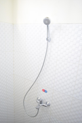 Bathroom 9