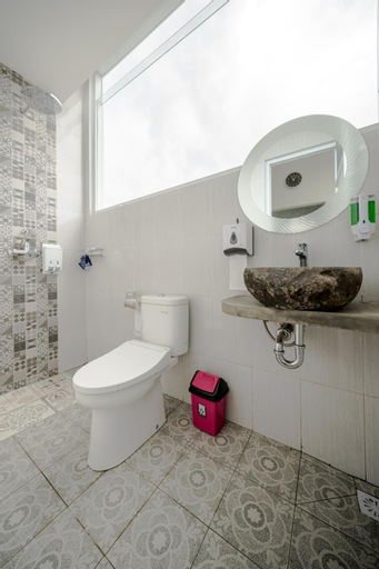 Bathroom 8