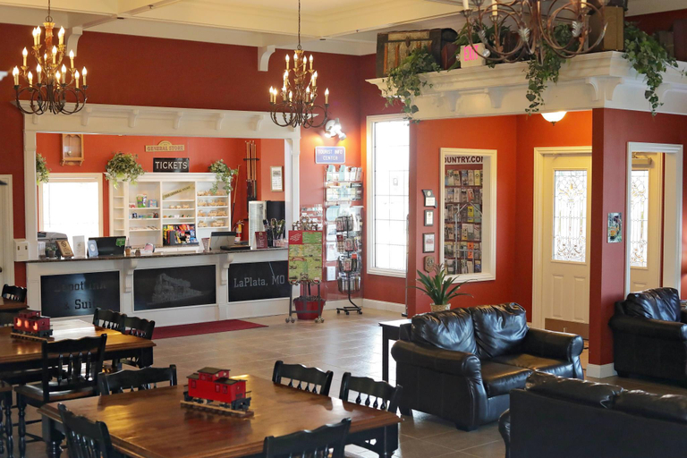 Public Area 2, Depot Inn & Suites, Macon