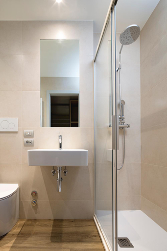 Bathroom 12