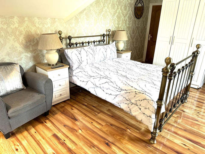 Bedroom 2, ElMurrs, Bournemouth