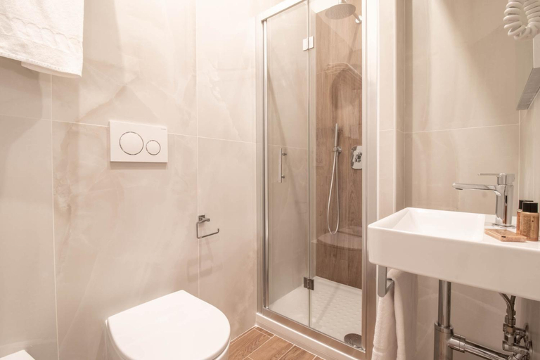 Bathroom 2, DANY GUEST HOUSE, Rome
