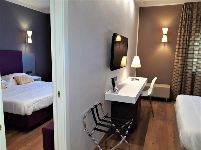 Bedroom 13
