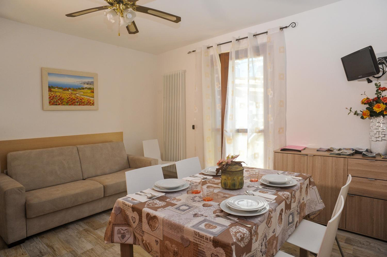 Others 5, La Casa dei Nonni sul Garda, Verona
