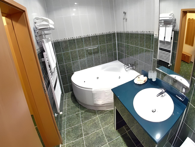 Bathroom 4, Hotel Piemonte, Predeal