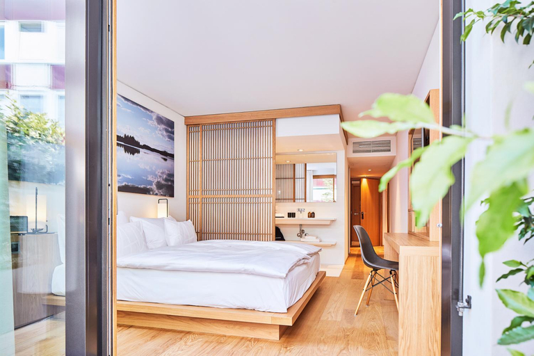 Bedroom 2, ART HOUSE Basel - Member of Design Hotels, Basel