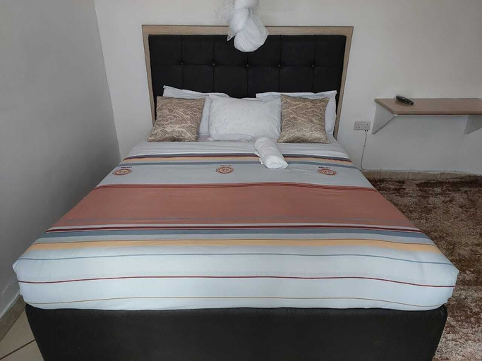 Bedroom 3, White House Lounge & Accommodation, Kesses