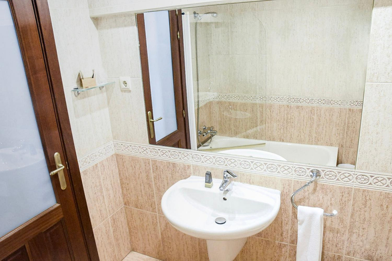 Bathroom 2, Villa Soledad, Madrid