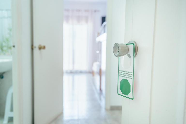 Bathroom 3, Hotel Duc de Vendome, Castellón
