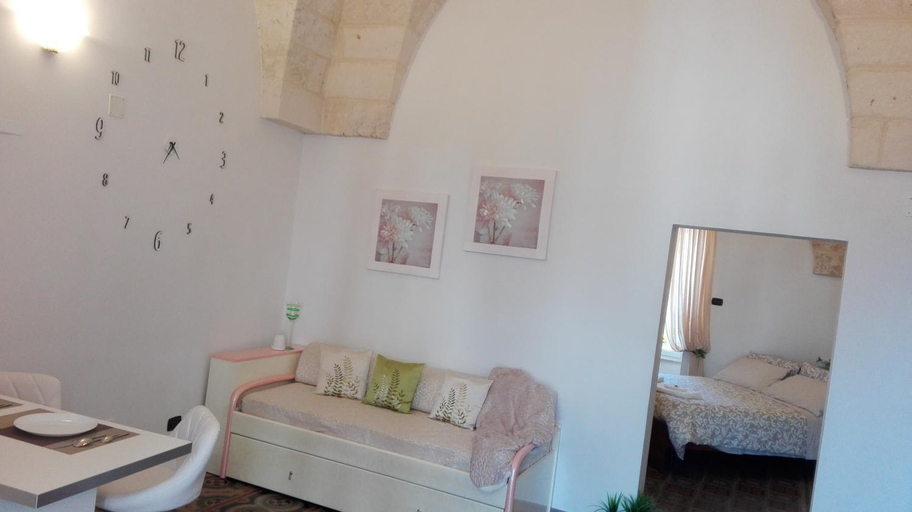 Others 3, B&B del Corso, Taranto