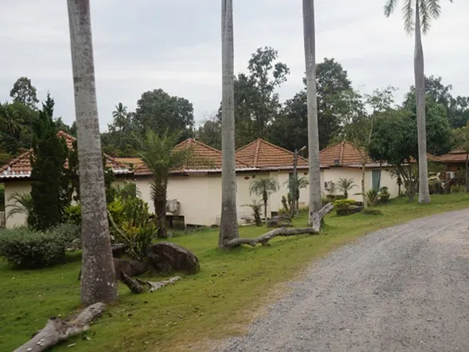 Exterior & Views 2, Fahluang Resort, Muang Udon Thani