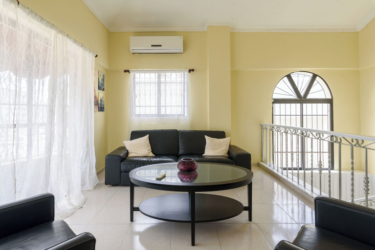 Others 4, Penthouse in Evaristo Morales Sleeps 14, Distrito Nacional