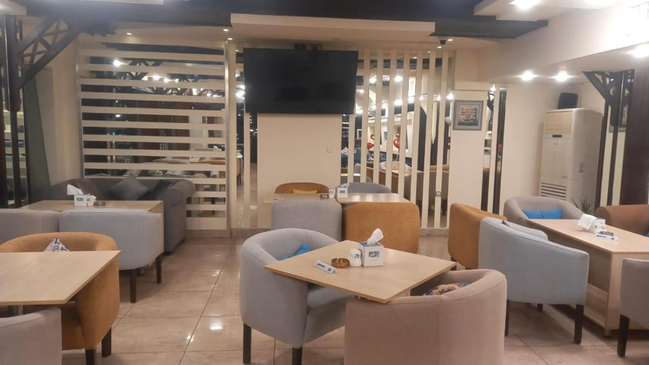 Food & Drinks 5, JAZEERAT QUBTAN, Aqaba