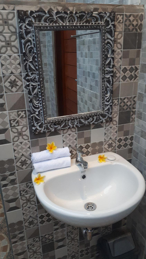 Bathroom 2, Double'A beach house, Klungkung
