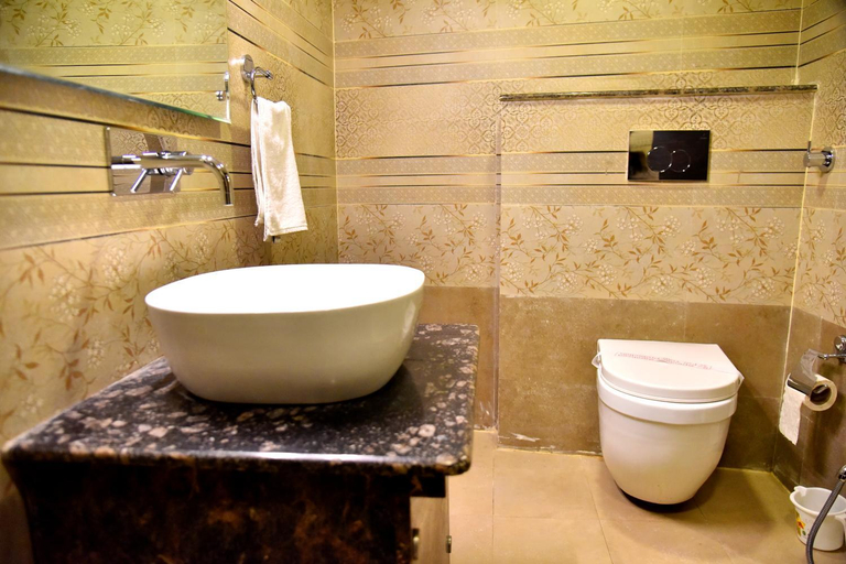 Bathroom 3, Hotel Vinayak, Lucknow