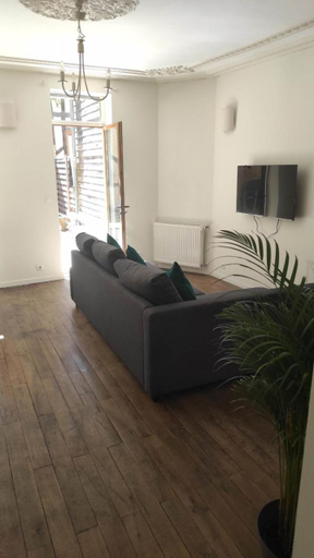 Others 4, AUBIGNY SUR NERE appartement 1, Cher