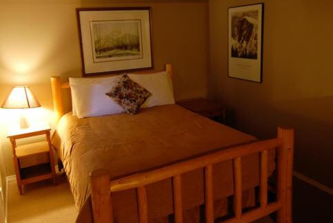 Others 4, Charlie's Guesthouse, Columbia-Shuswap