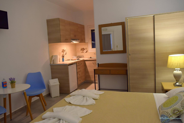 Others 5, Evilion Donoussa Studios, South Aegean