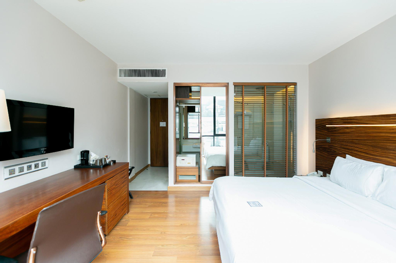 Bedroom 14