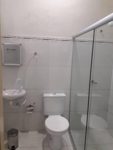 Bathroom 3, Hotel Danubio, Itabaiana