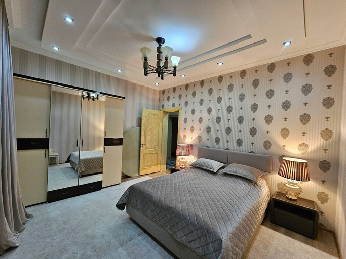 Bedroom 3, ZimaLeto, Bo'stonliq