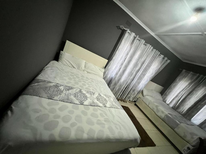 Guestroom, Golden bamboo, Masvingo
