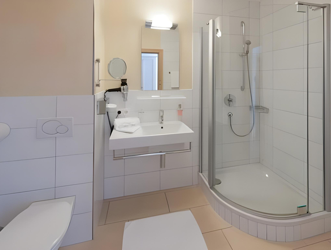 Bathroom 5, Hotel Krone Langenegg, Bregenz