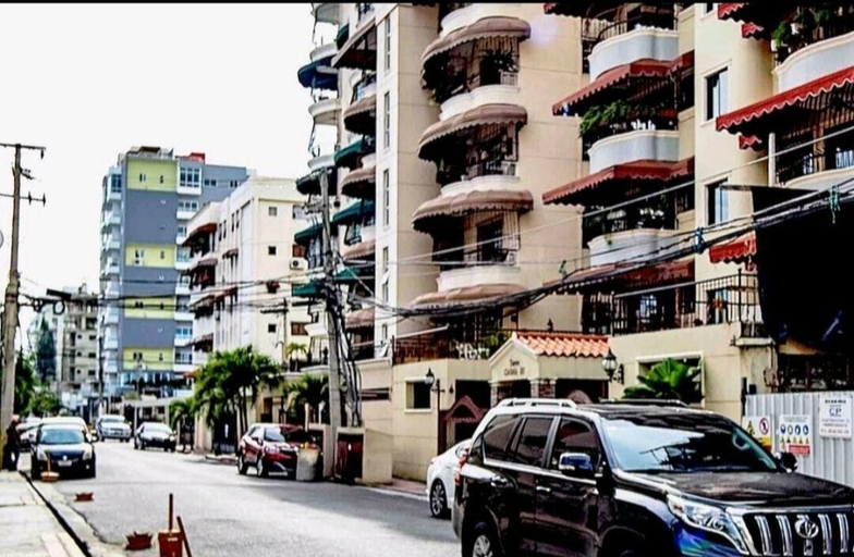 Exterior & Views 2, Penthouse in Evaristo Morales Sleeps 14, Distrito Nacional