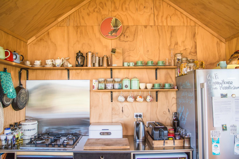 Food & Drinks 5, Appleby House & Rabbit Island Huts, Tasman