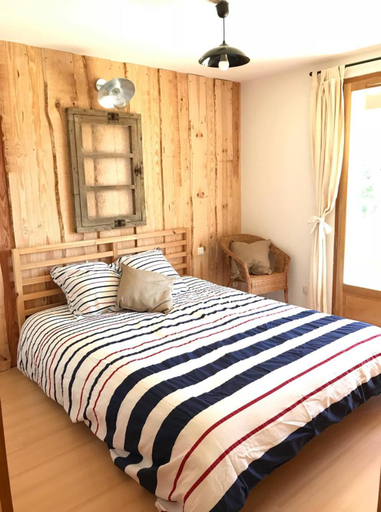 Bedroom 2, Chambres d'Hotes La Teouleyre, Landes
