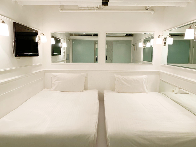 Bedroom 26