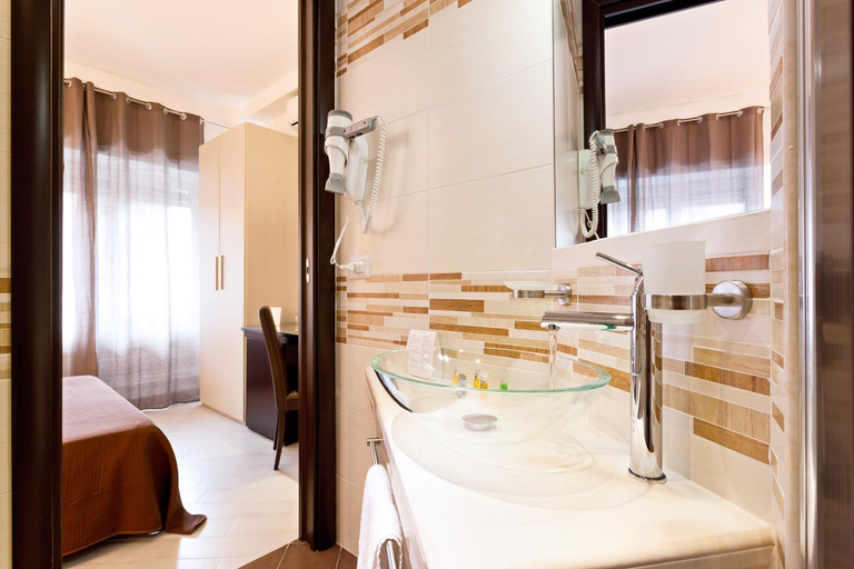 Bedroom 4, Sol Romae, Rome