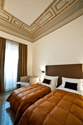 Bedroom 13