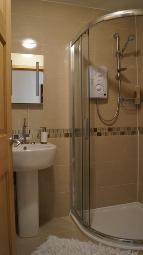Bathroom 3, The Westwoods, Wiltshire