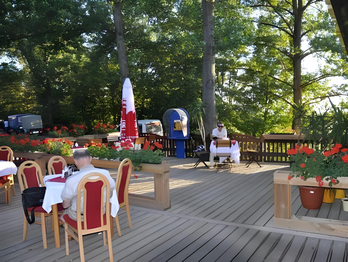 Food & Drinks 3, Hotelik Dworek Legnickie Pole 4km od Legnicy, Legnica