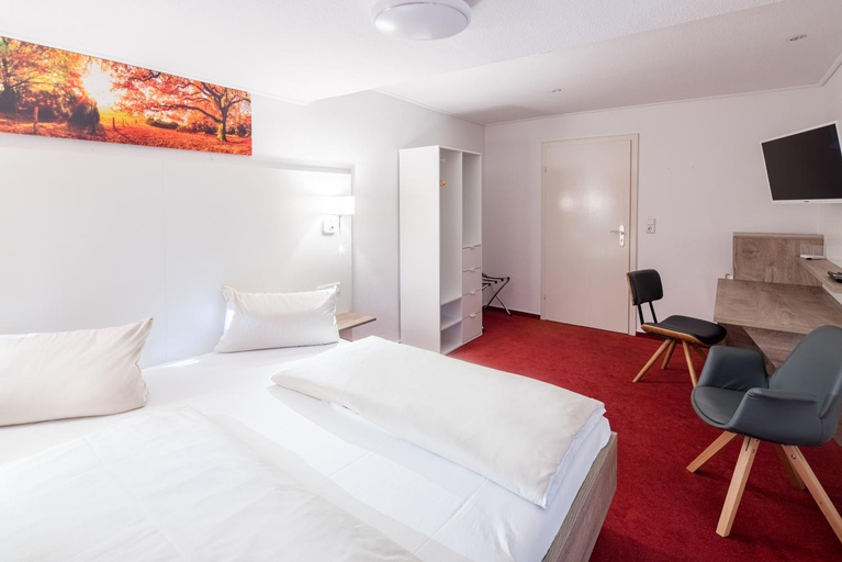 Bedroom 2, Hotel Hopener Wald ,Self Check In, Vechta