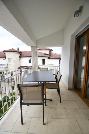 Others 5, Apartmani Rajkovic, Kastav