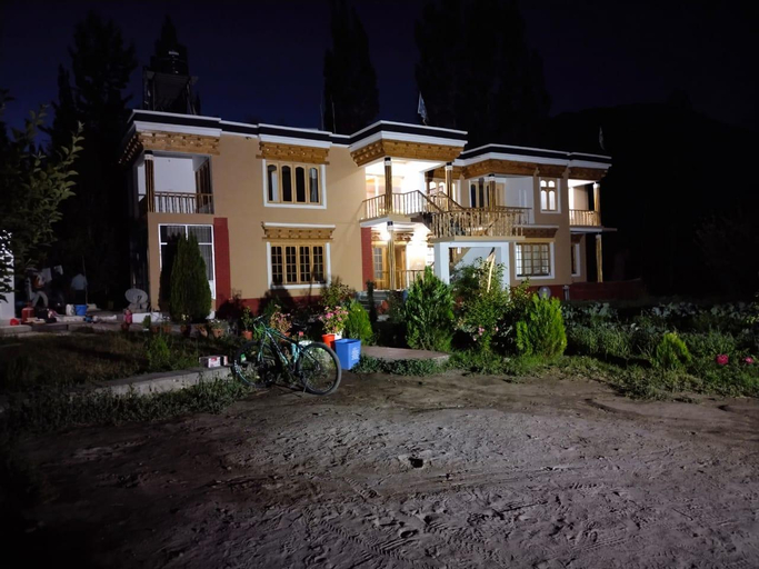 Others 4, La-tsas Guest House, Leh