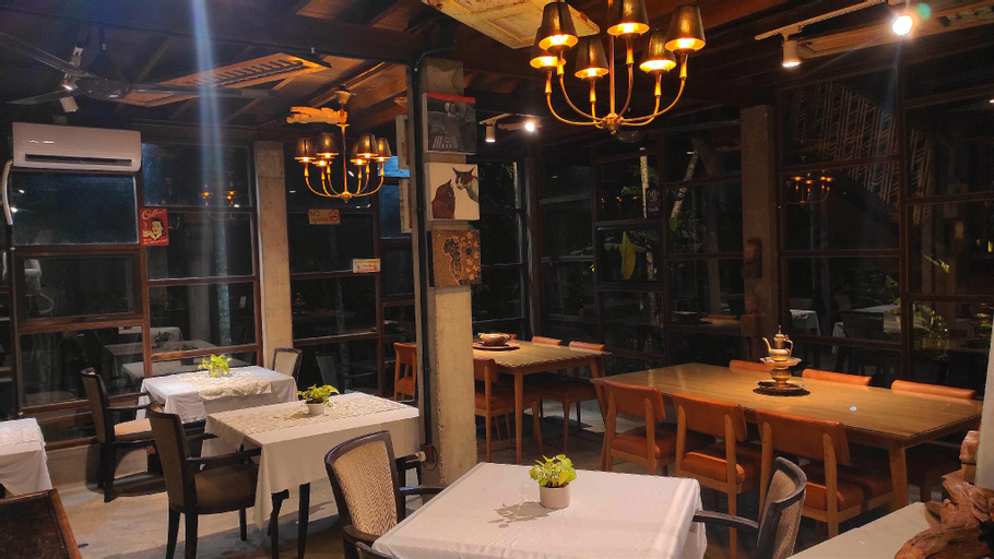 Restaurant 8