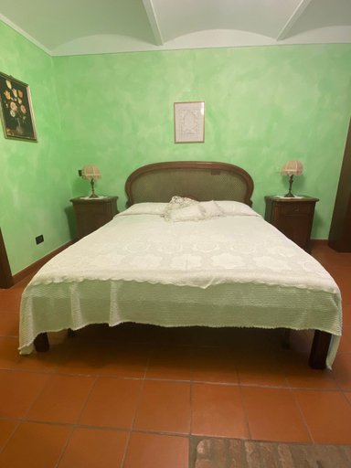 Bedroom 5, La Cassina Room, Modena