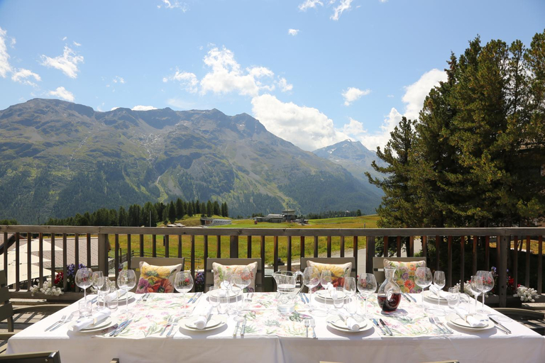 Food & Drinks 3, Luxus Apartments Chesa Chantarella an TOP Lage!, Maloja