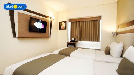 Bedroom 13