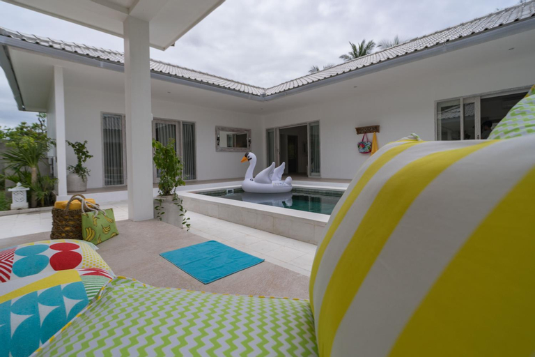 Swimming Pool 27