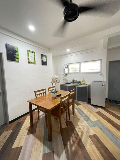 Dining Room 6