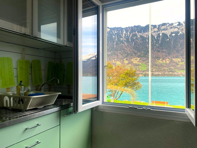 Others 2, Lake House, Interlaken