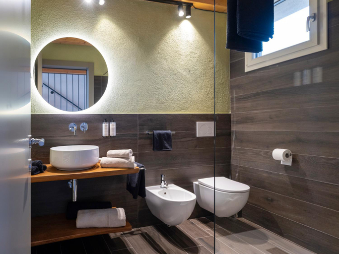 Bathroom 3, Il Viaggio Impresa Sociale, Piacenza